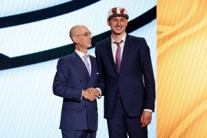 1656048352-2022-06-24T025023Z_334134011_MT1USATODAY18583907_RTRMADP_3_NBA-DRAFT-1-300x200.jpg