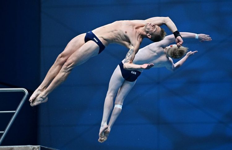 1656485698-1656446084-2022-06-28T181446Z_916575411_UP1EI6S1EOLI3_RTRMADP_3_FINA-WORLDCHAMPIONSHIPS-1024x663-750x486