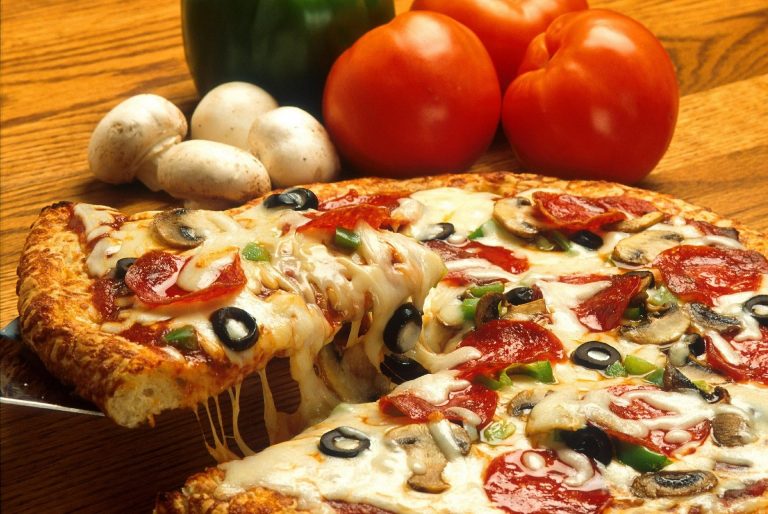 1632243052-pizza-386717_1920-768x514