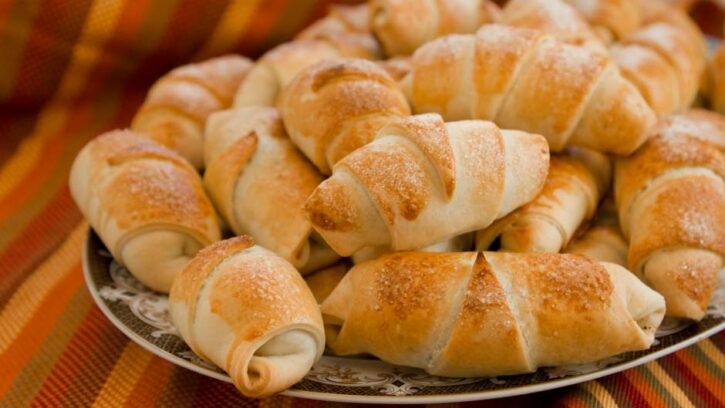 kiflice-pecivo-302336-725x408 (1)