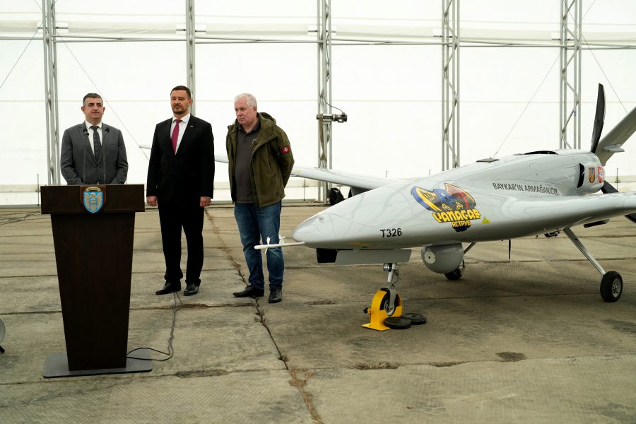 1657140862-2022-07-06T131126Z_847568673_RC2A6V99ZQU1_RTRMADP_3_UKRAINE-CRISIS-BAYRAKTAR-LITHUANIA-900x600