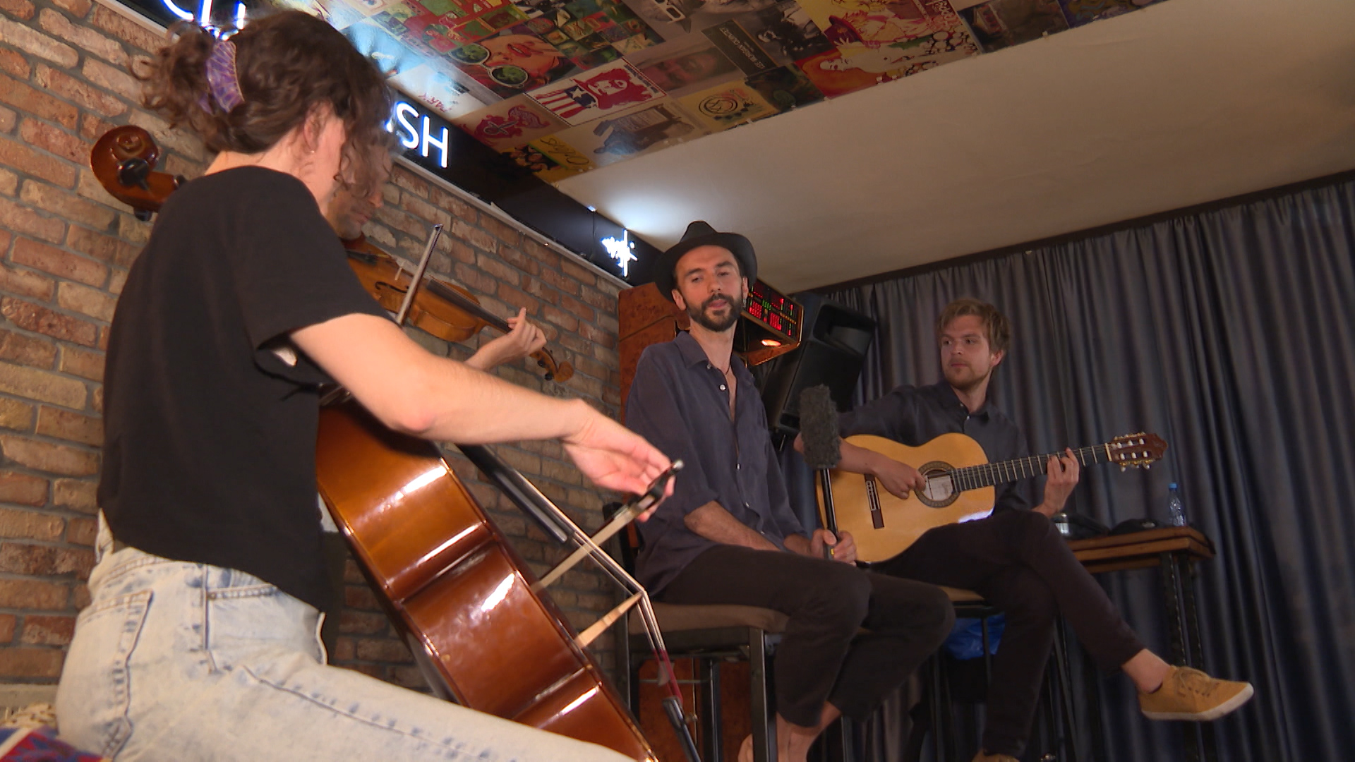 SA-SEVDALINI BAND PKG-VLC-1(20220708-135132436).mxf.00_01_03_01.Still001