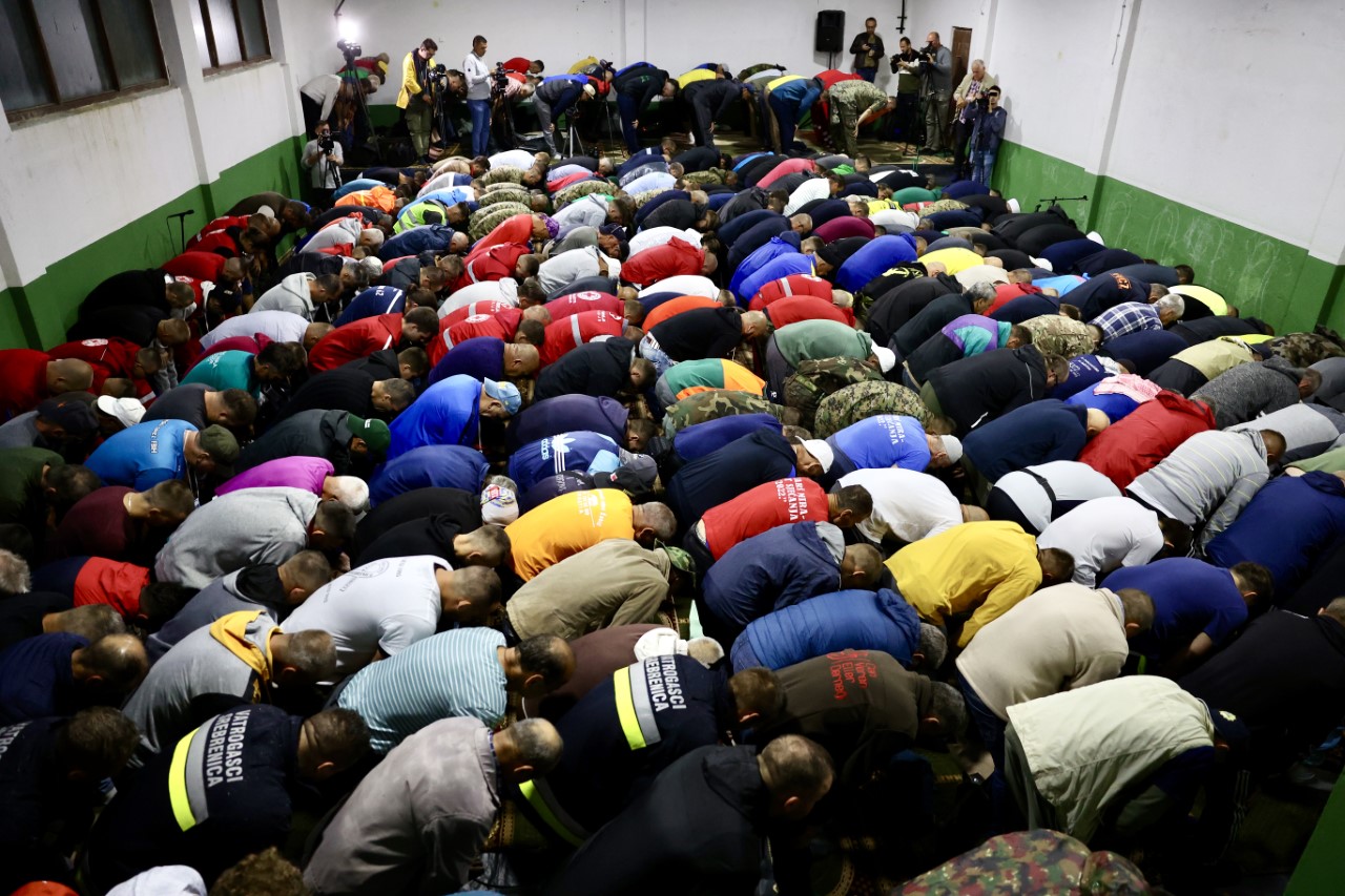 liplje-bajram-namaz-thumbnail_Image-10-