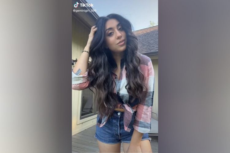 sania khan tiktok