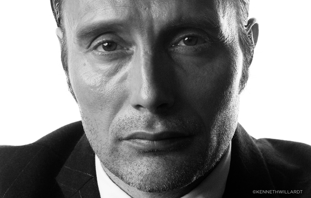 thumbnail_Mads Mikkelsen, photo by KENNETH WILLARDT (2)