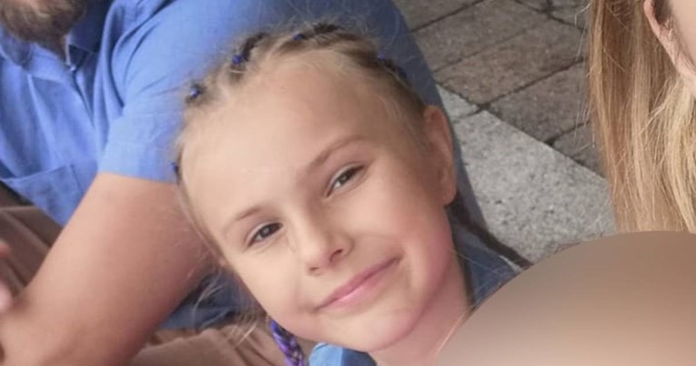 8320dd24-1fd0-4e70-8ffc-d61eda2bf478