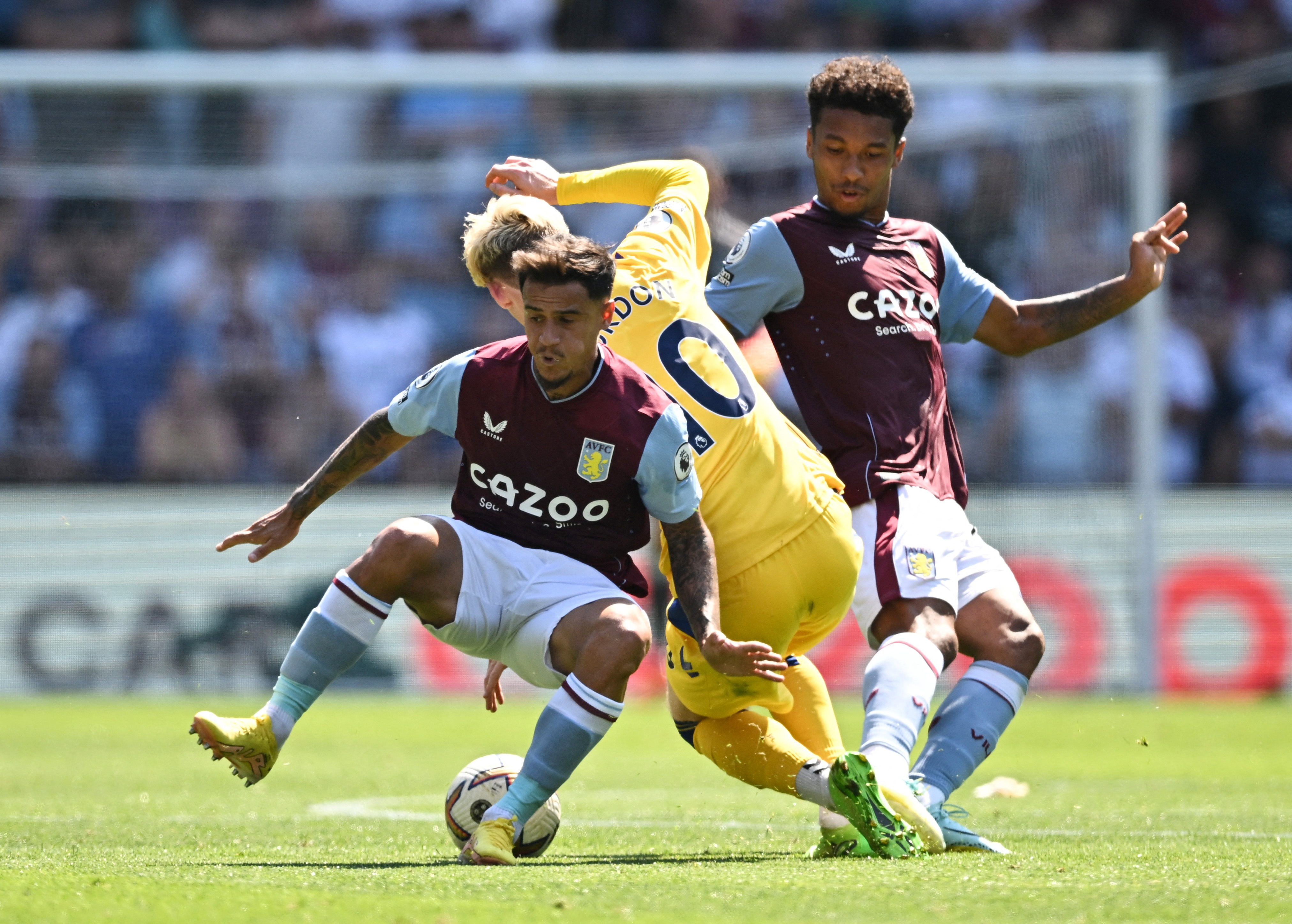 Premier League - Aston Villa v Everton