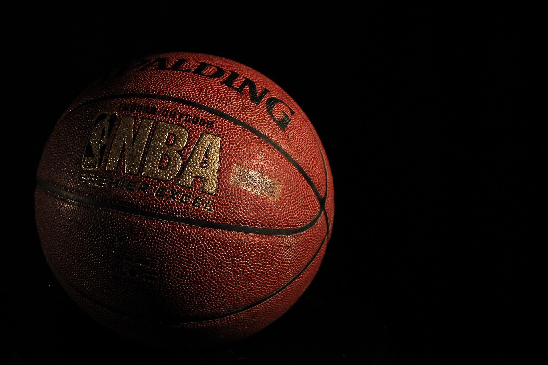 basketball-gfa18f893a_1920