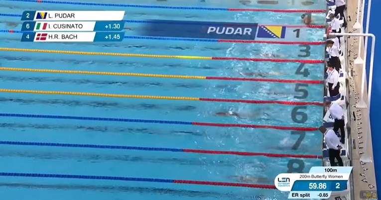 b8b1e5af-e840-495f-84eb-32ef6f922839