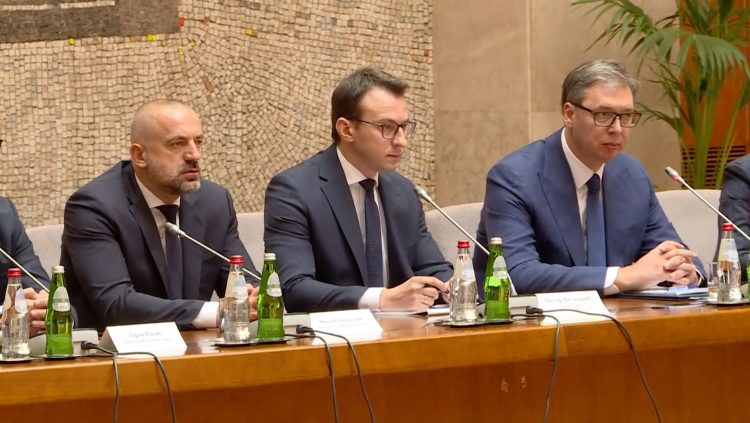 1661076792-1661074584-sastanak-e1661074611680-750x423