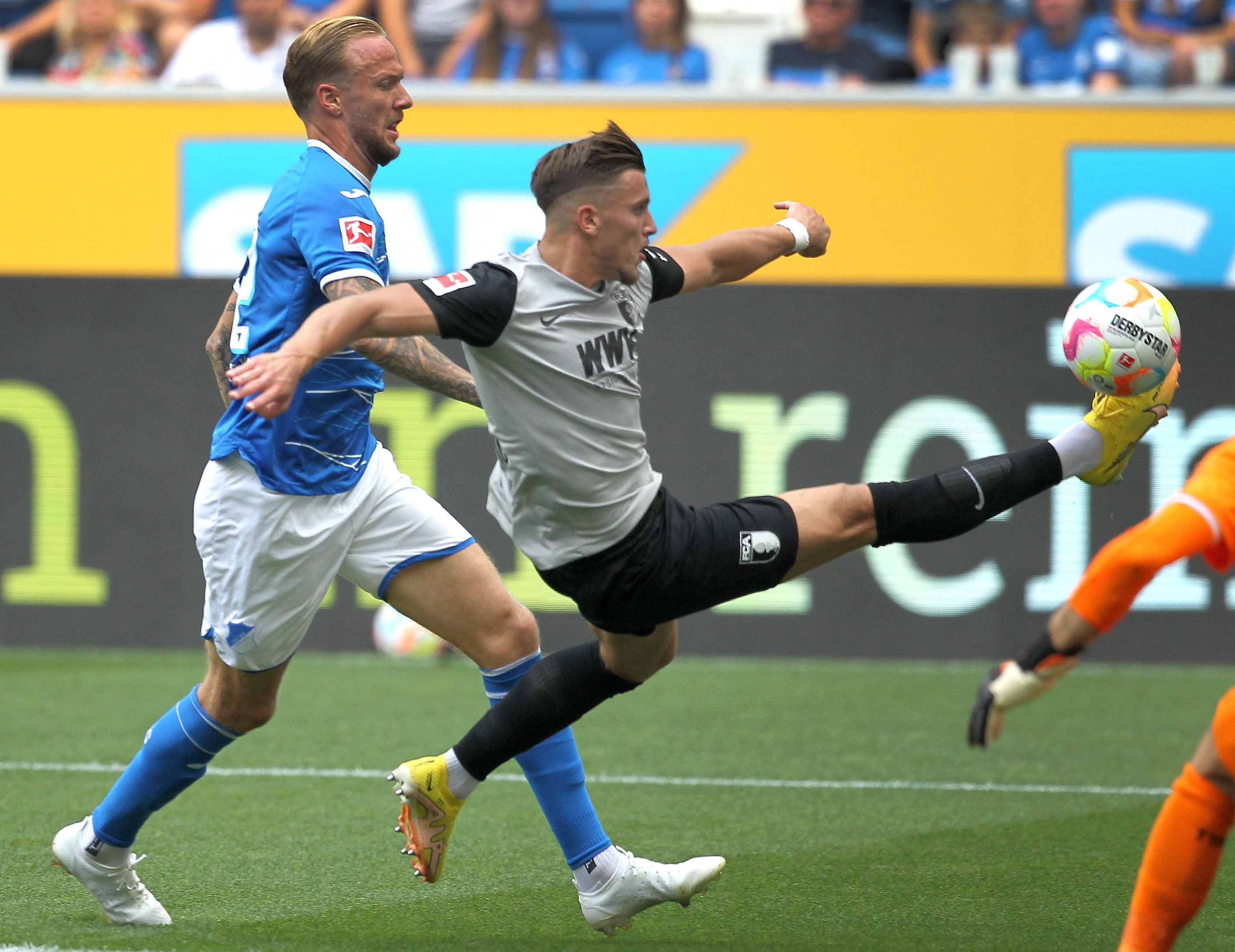 FBL-GER-BUNDESLIGA-HOFFENHEIM-AUGSBURG