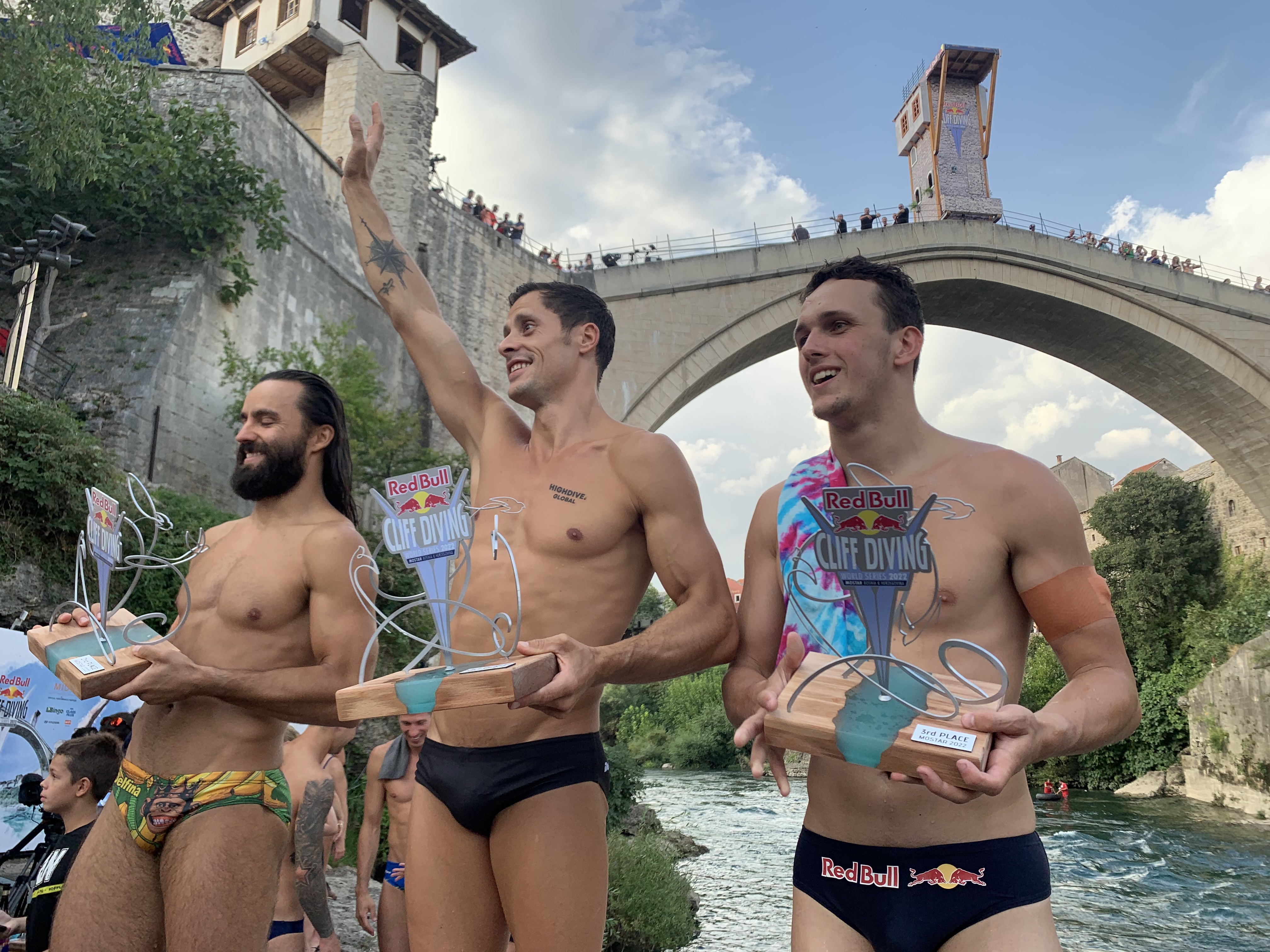 7C335ACA-5EA3-4CEA-9FB1-7395776D1727