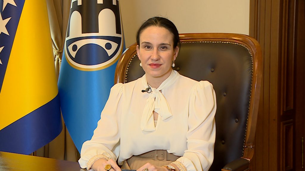 benjamina-1-1024x576