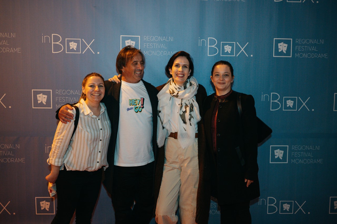 thumbnail_inBox 0753_websize