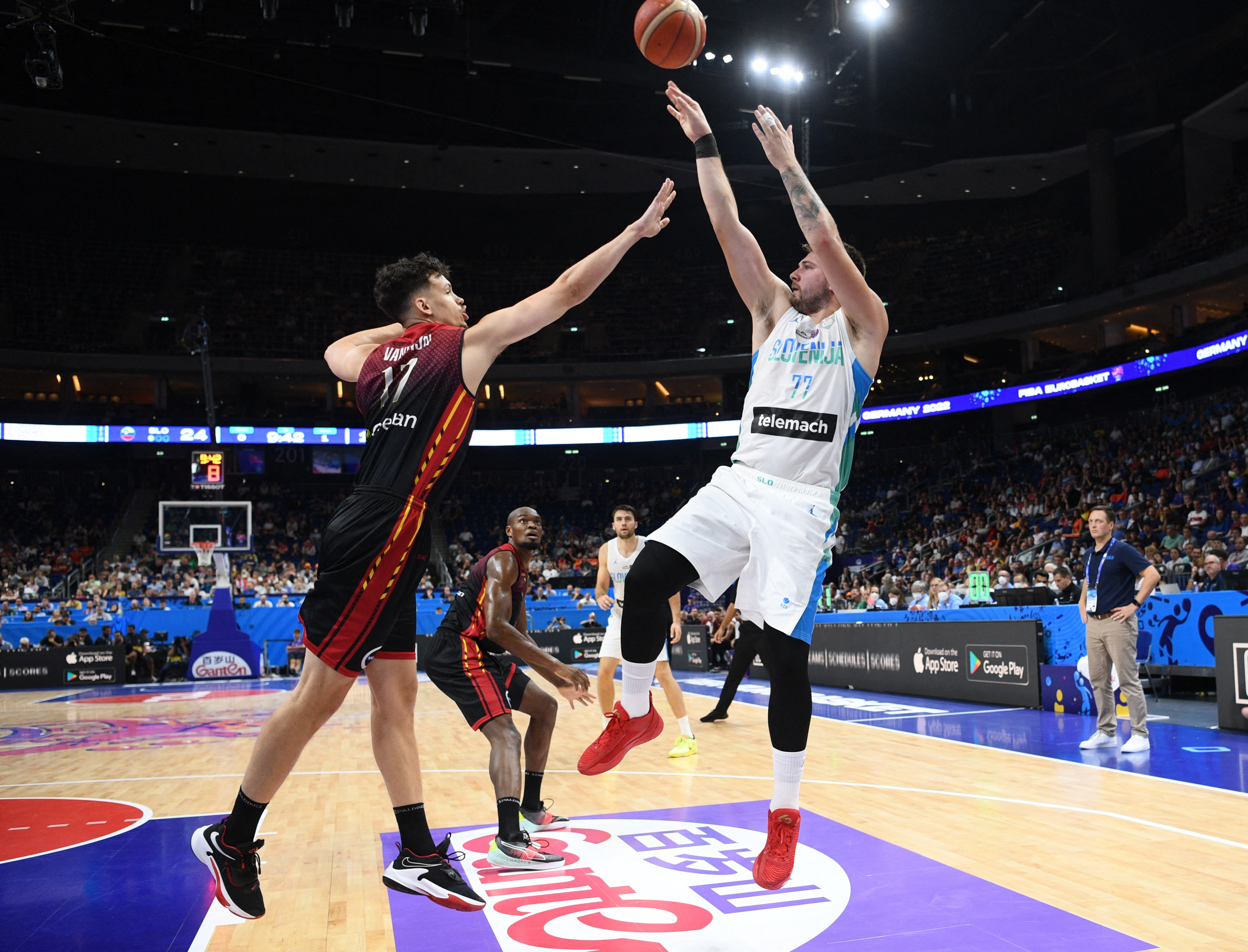 EuroBasket Championship - Round of 16 - Slovenia v Belgium