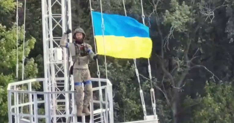 b9db7fa3-0fbe-43ae-8125-5f8f46a13cd2