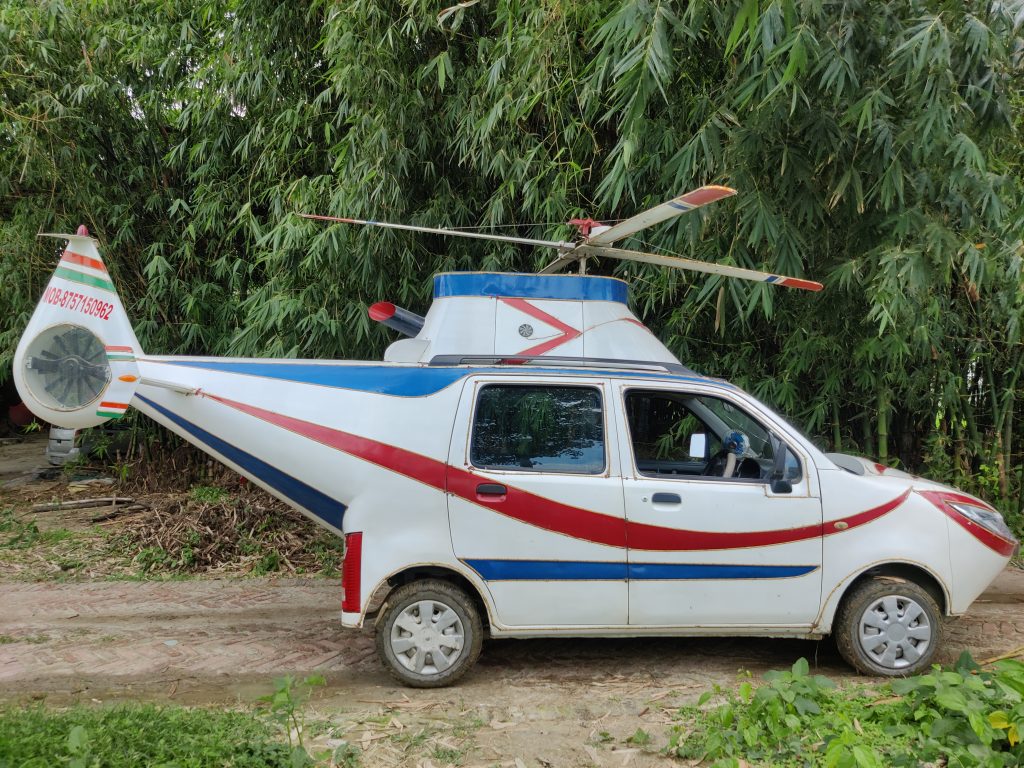 1663159761-AA-20220914-28892628-28892604-INDIJAC_AUTOMOBIL_PRETVORIO_U_HELIKOPTER_IZNAJMLJUJE_GA_ZA_SVADBE-1024x768