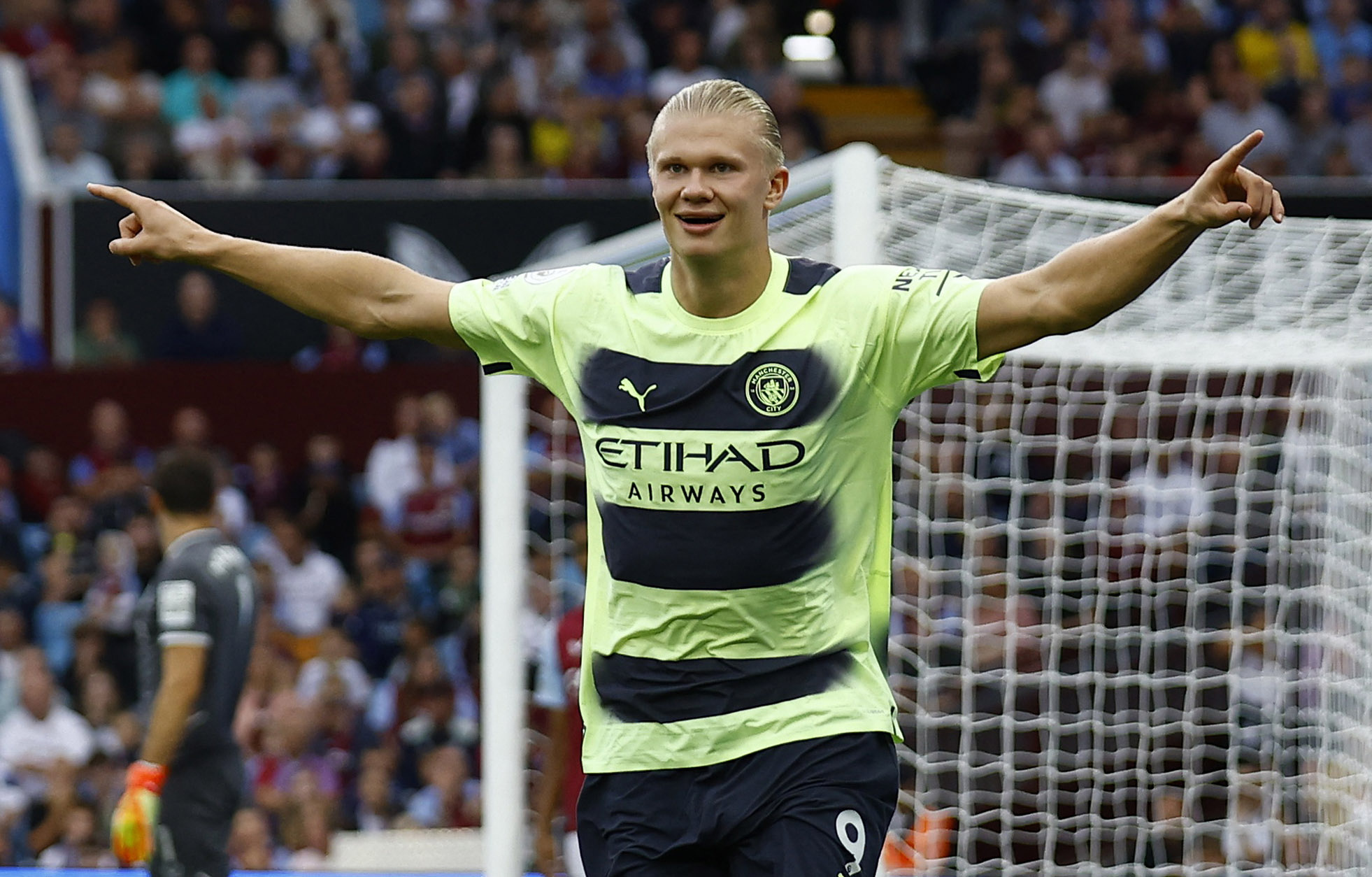 Premier League - Aston Villa v Manchester City