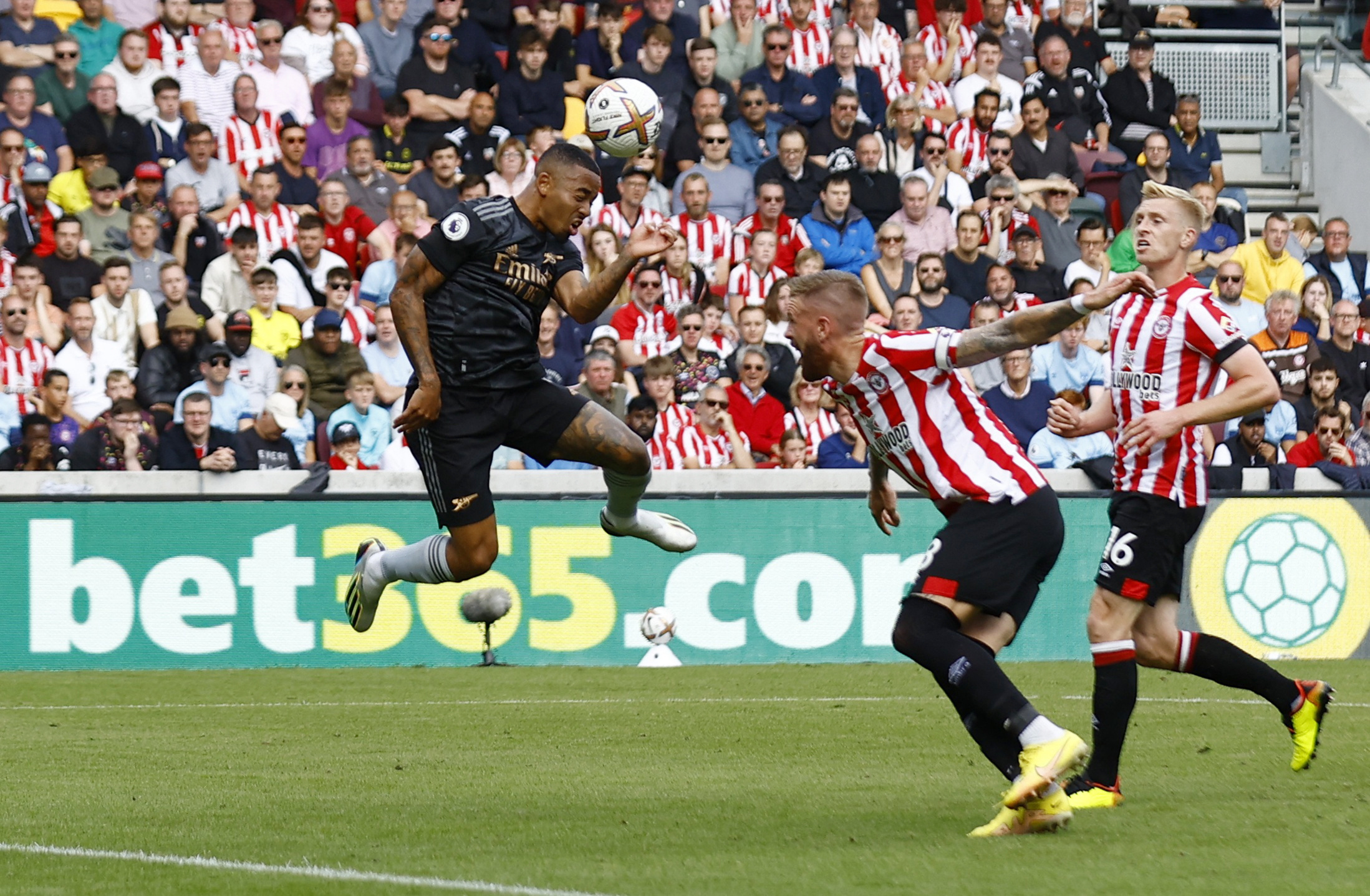 Premier League - Brentford v Arsenal