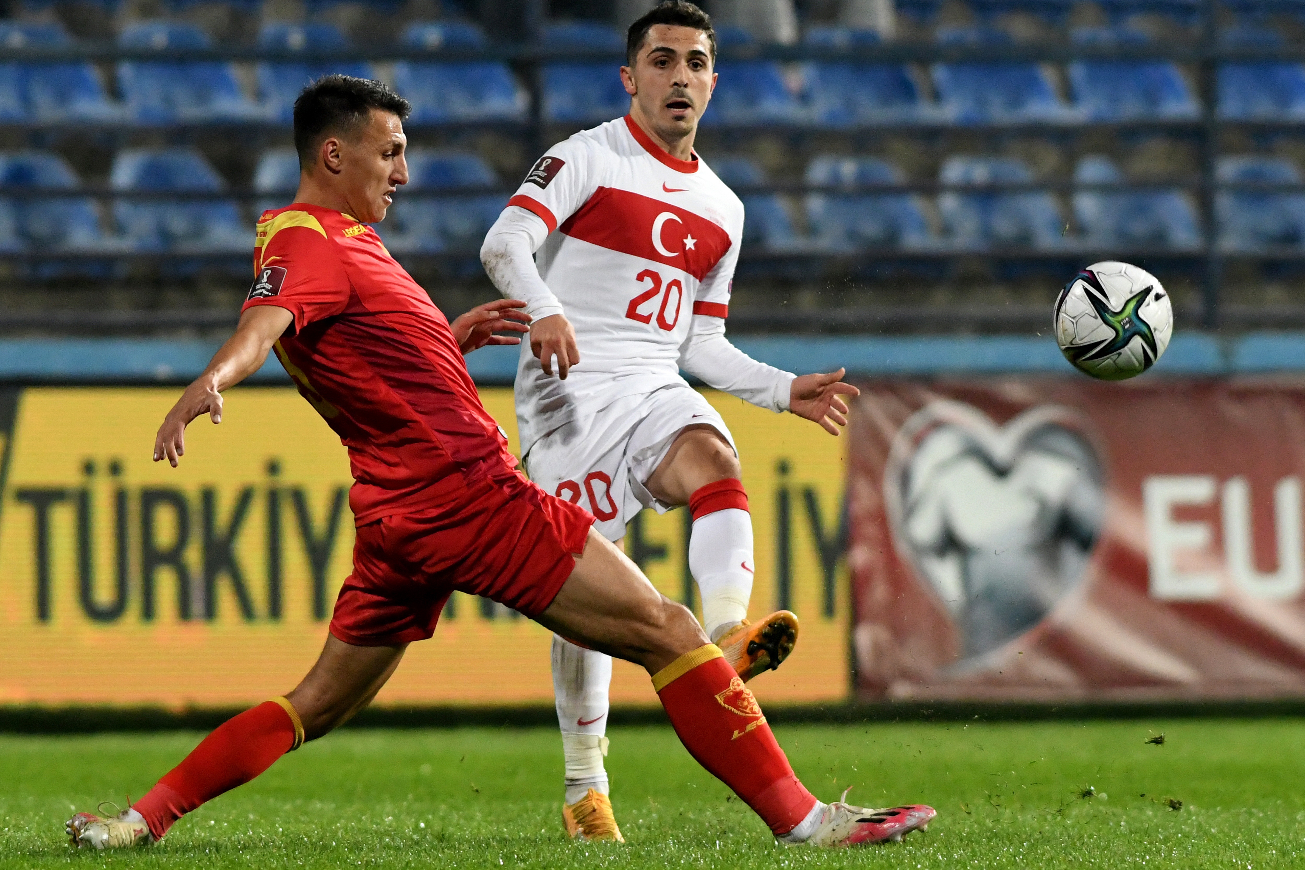 FBL-WC-2022-QUALIFIER-EUR-MNE-TUR