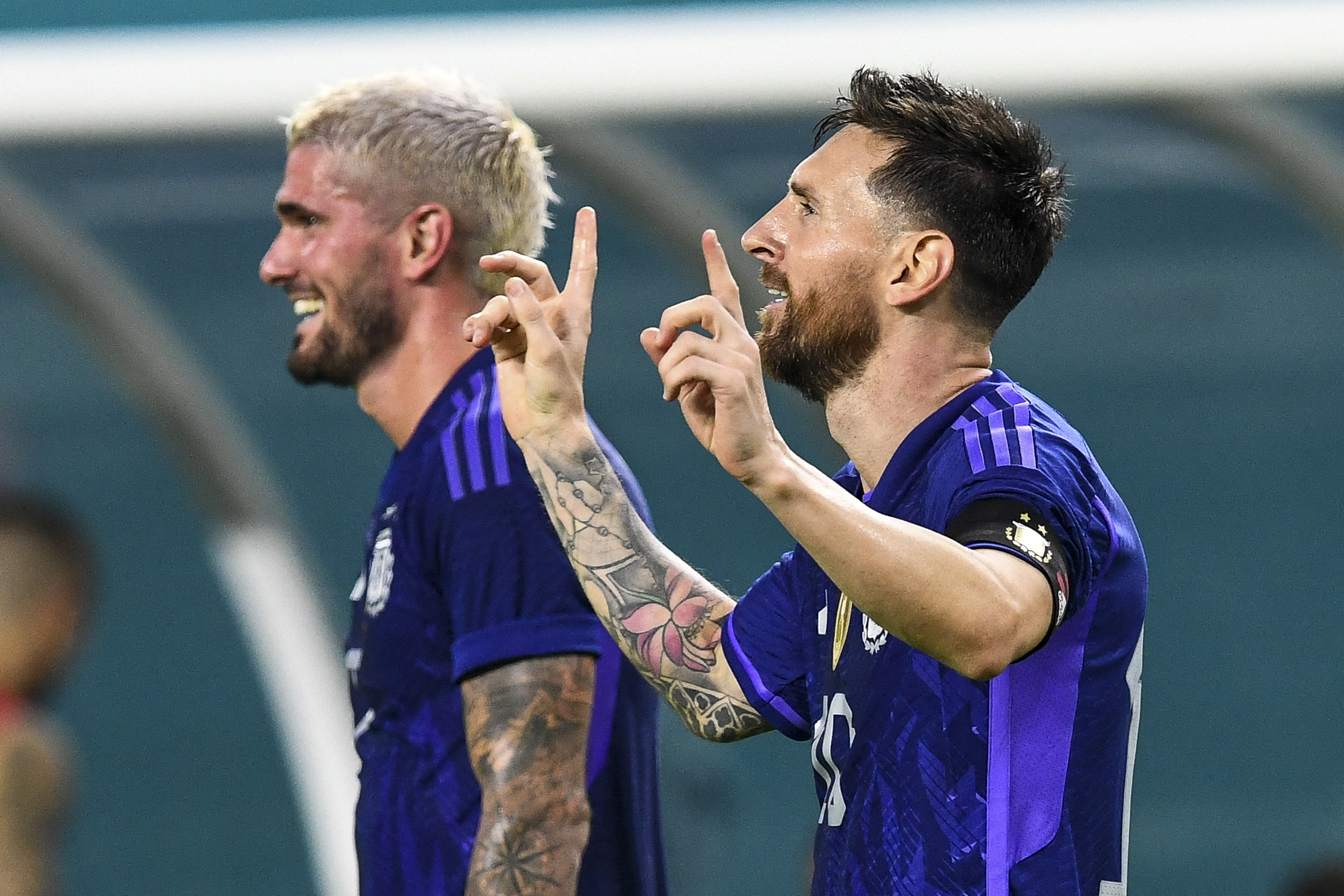 Fbl-FRIENDLY-HON-ARG