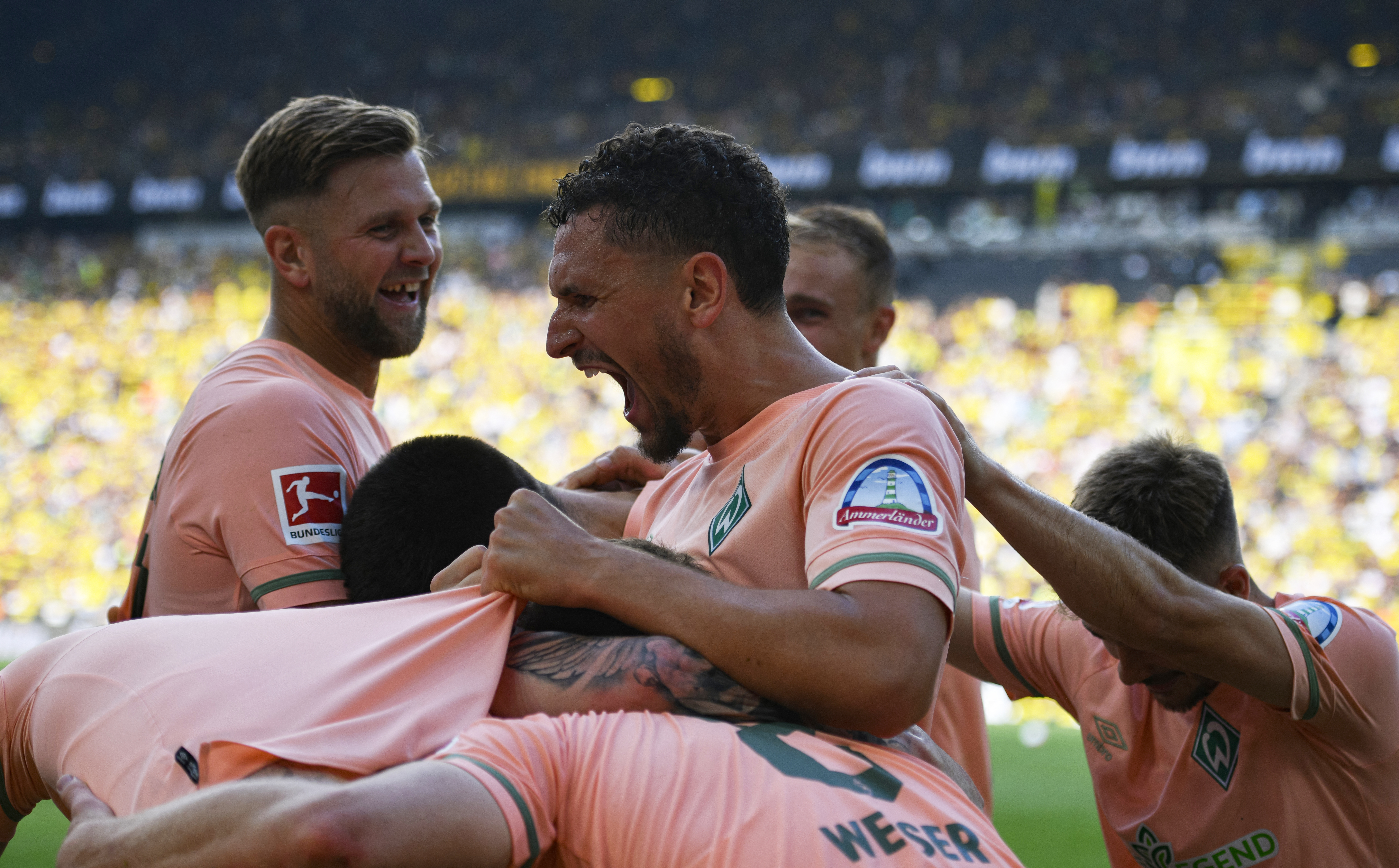 FBL-GER-BUNDESLIGA-DORTMUND-BREMEN