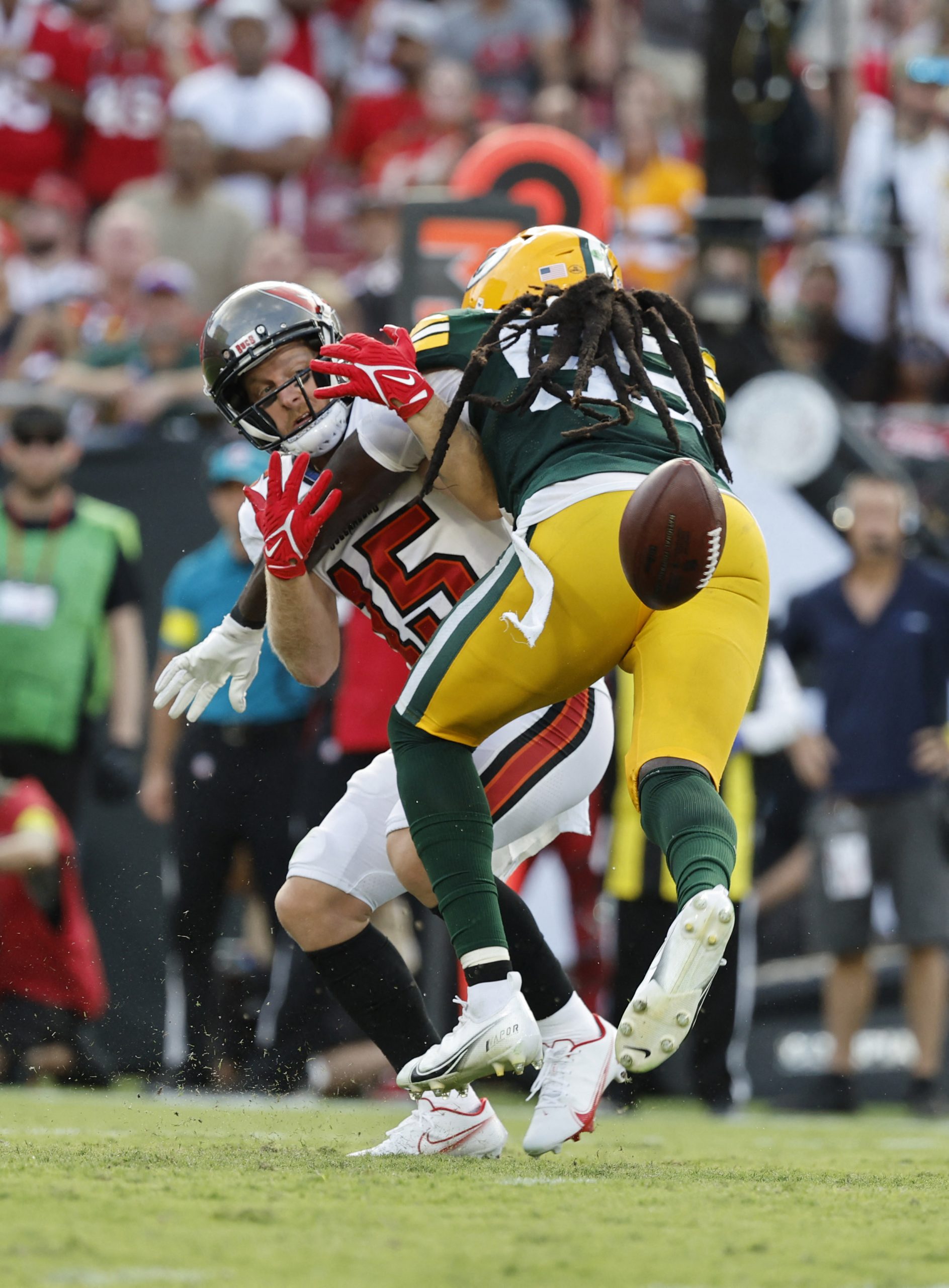 1665037388-2022-09-25T235902Z_1432869974_MT1USATODAY19118390_RTRMADP_3_NFL-GREEN-BAY-PACKERS-AT-TAMPA-BAY-BUCCANEERS-scaled.jpg