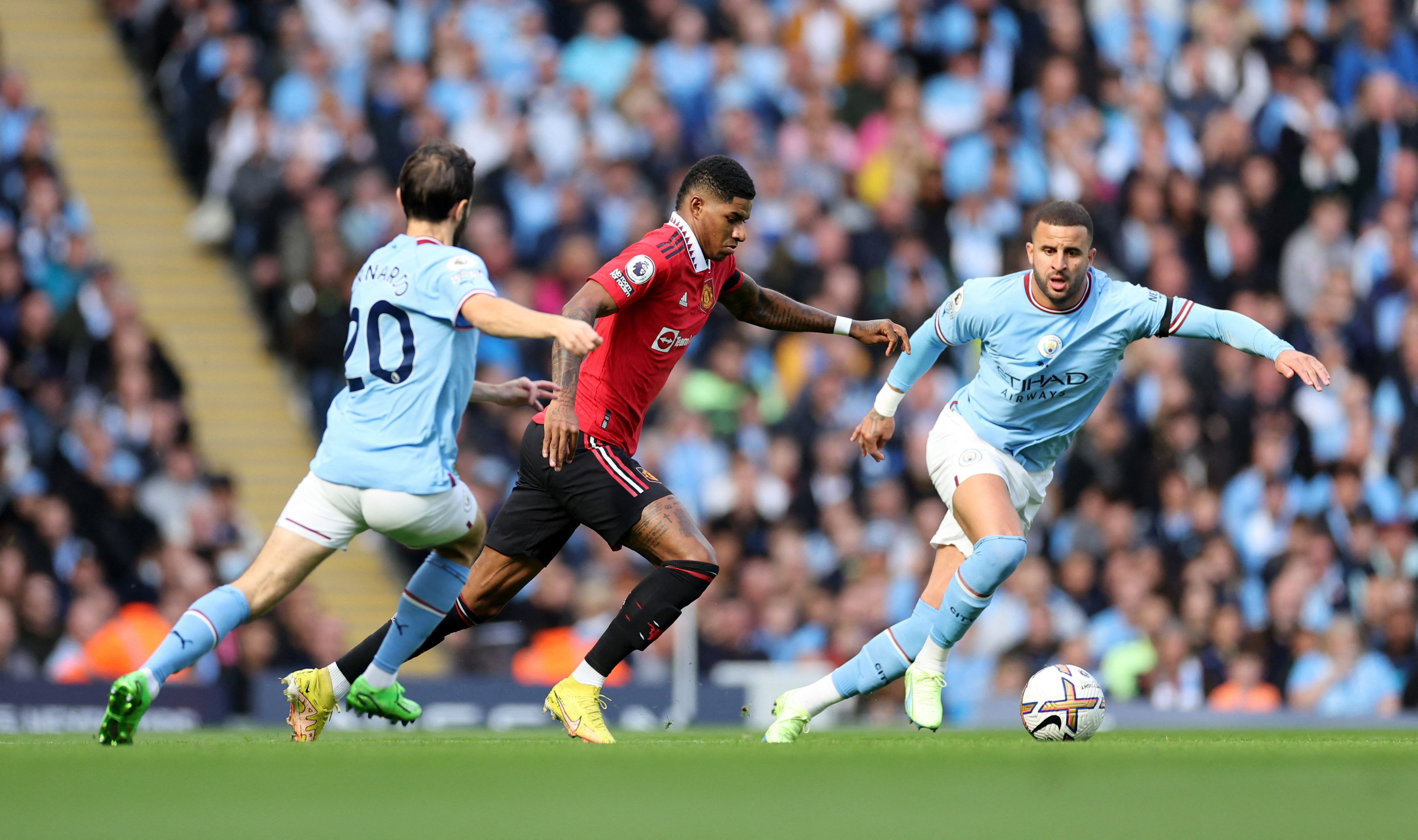 Premier League - Manchester City v Manchester United