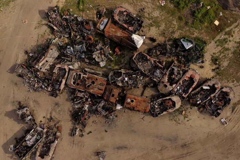 Uništeni ruski tenkovi i vojna vozila u Buči, Ukrajina, 16. maja. REUTERS/Jorge Silva