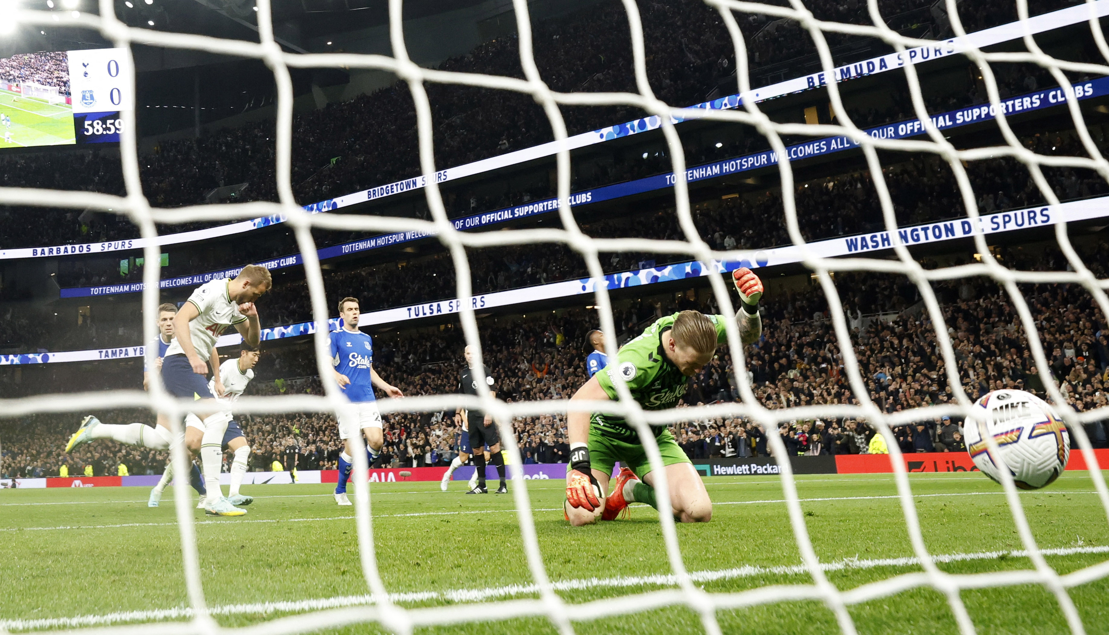 Premier League - Tottenham Hotspur v Everton