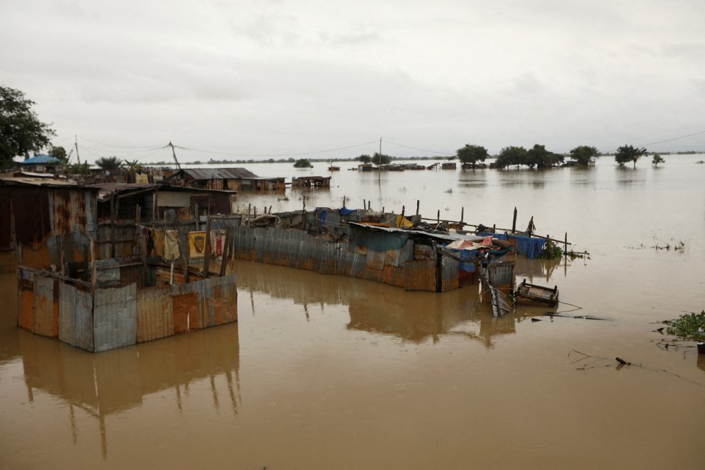 1665982768-2022-10-14T134756Z_2130388921_RC2C0X9RVU5Y_RTRMADP_3_NIGERIA-FLOODS-1024x683