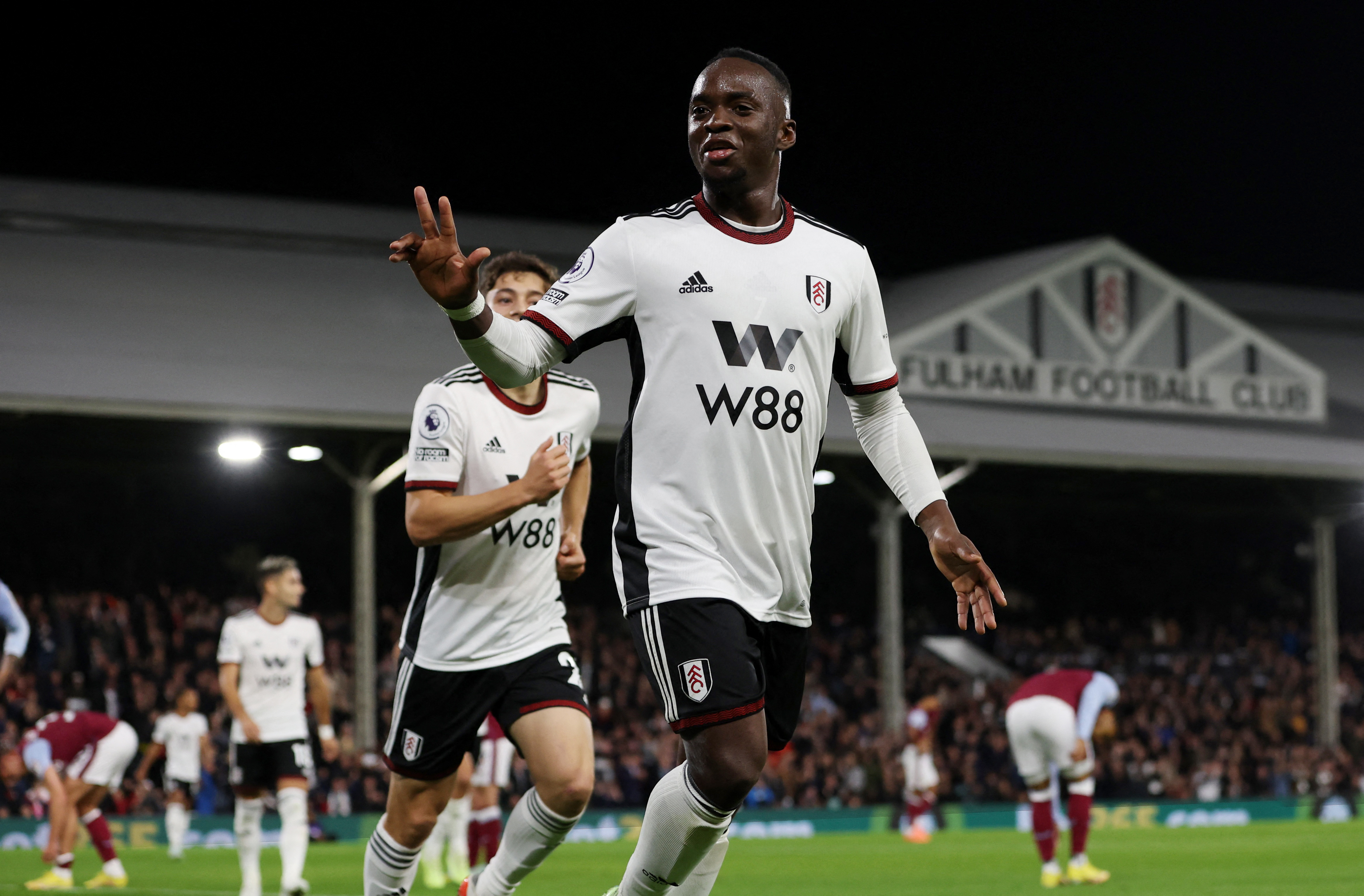 Premier League - Fulham v Aston Villa