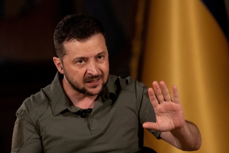 1664899206-2022-10-04T093110Z_1635717539_RC2FIW9DGCMY_RTRMADP_3_UKRAINE-CRISIS-ZELENSKIY-PUTIN-750x500