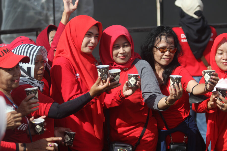 Indonežani organizirali pokušaj obaranja svjetskog rekorda u masovnom ispijanju kafe