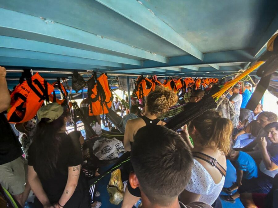 PERU-INDIGENOUS-TOURISTS-DETENTION