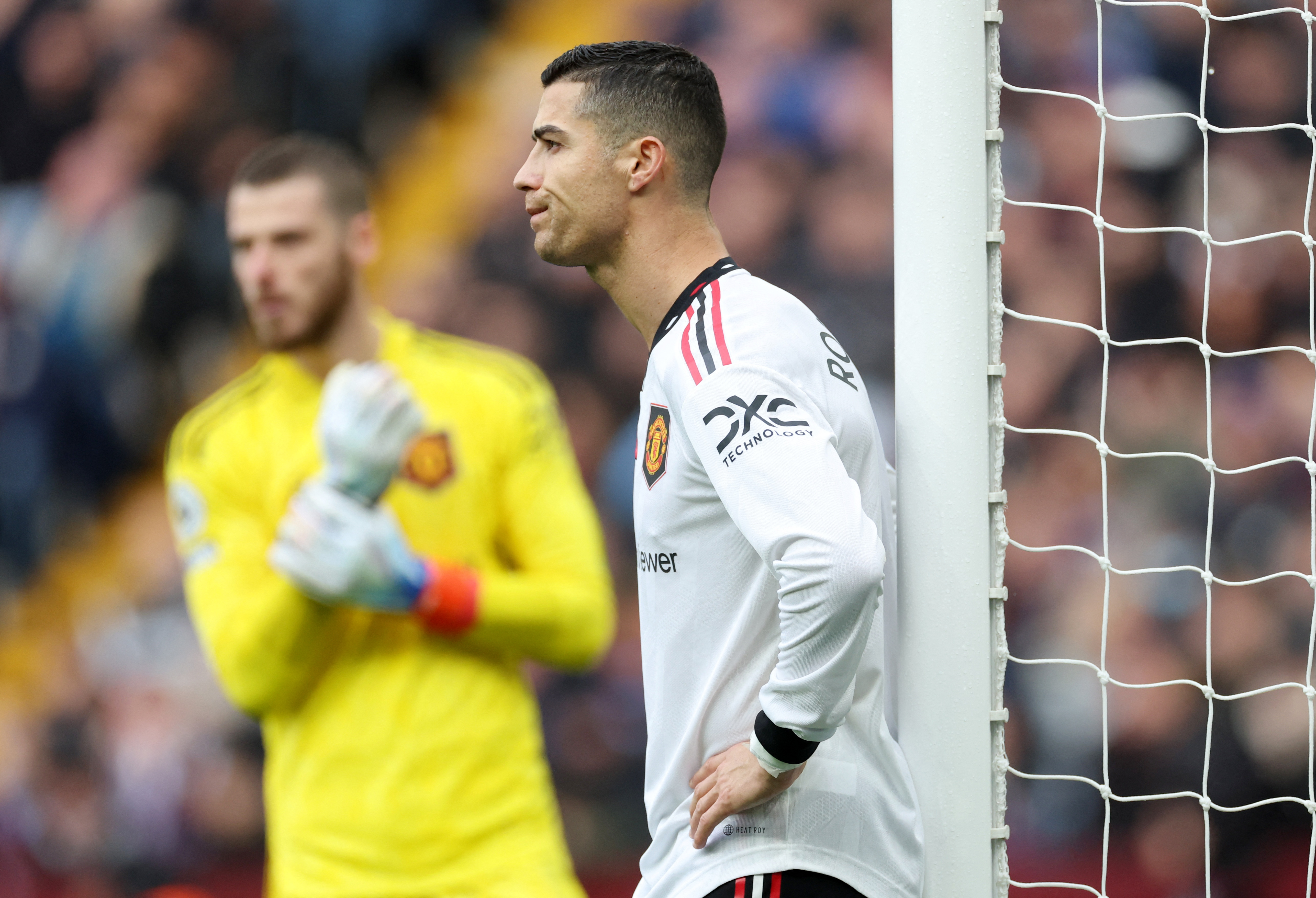 Premier League - Aston Villa v Manchester United