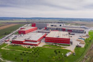 1668503296-HELL_factory_Szikszo_s-300x200.jpg