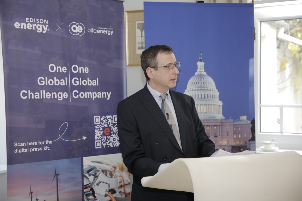 thumbnail_Oded Rhode 2