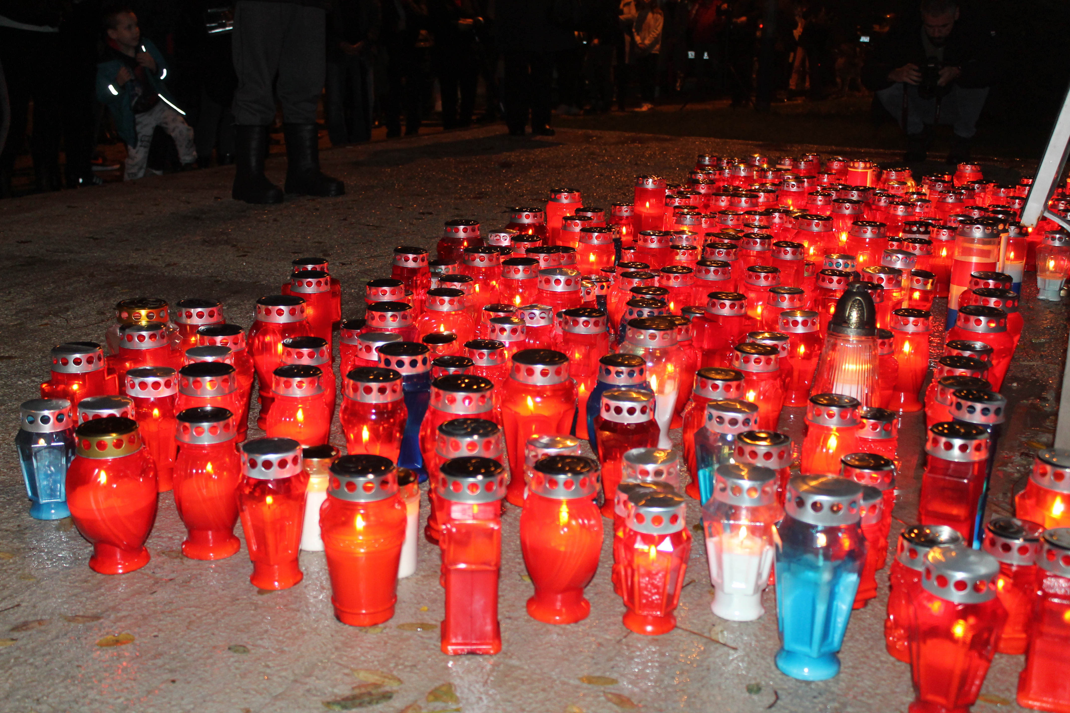 Mostar uz Vukovar: Svijeće za žrtve u Vukovarskoj ulici