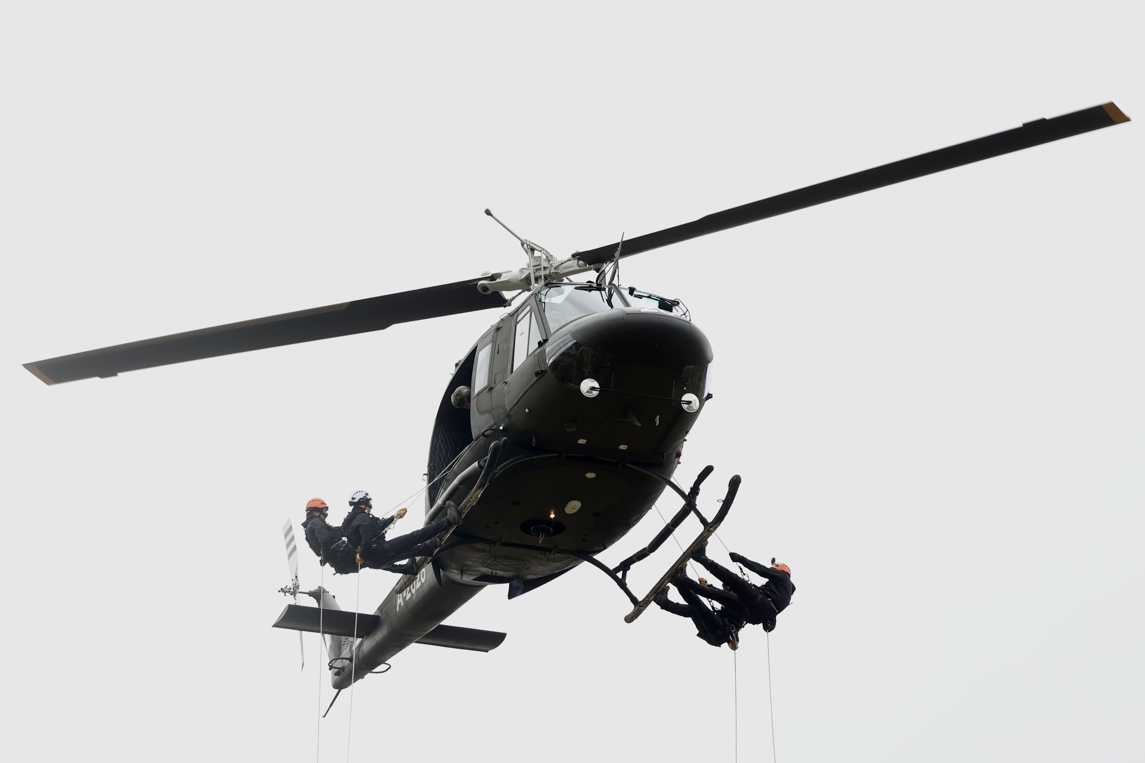 helikopter osbih ilustracija 2