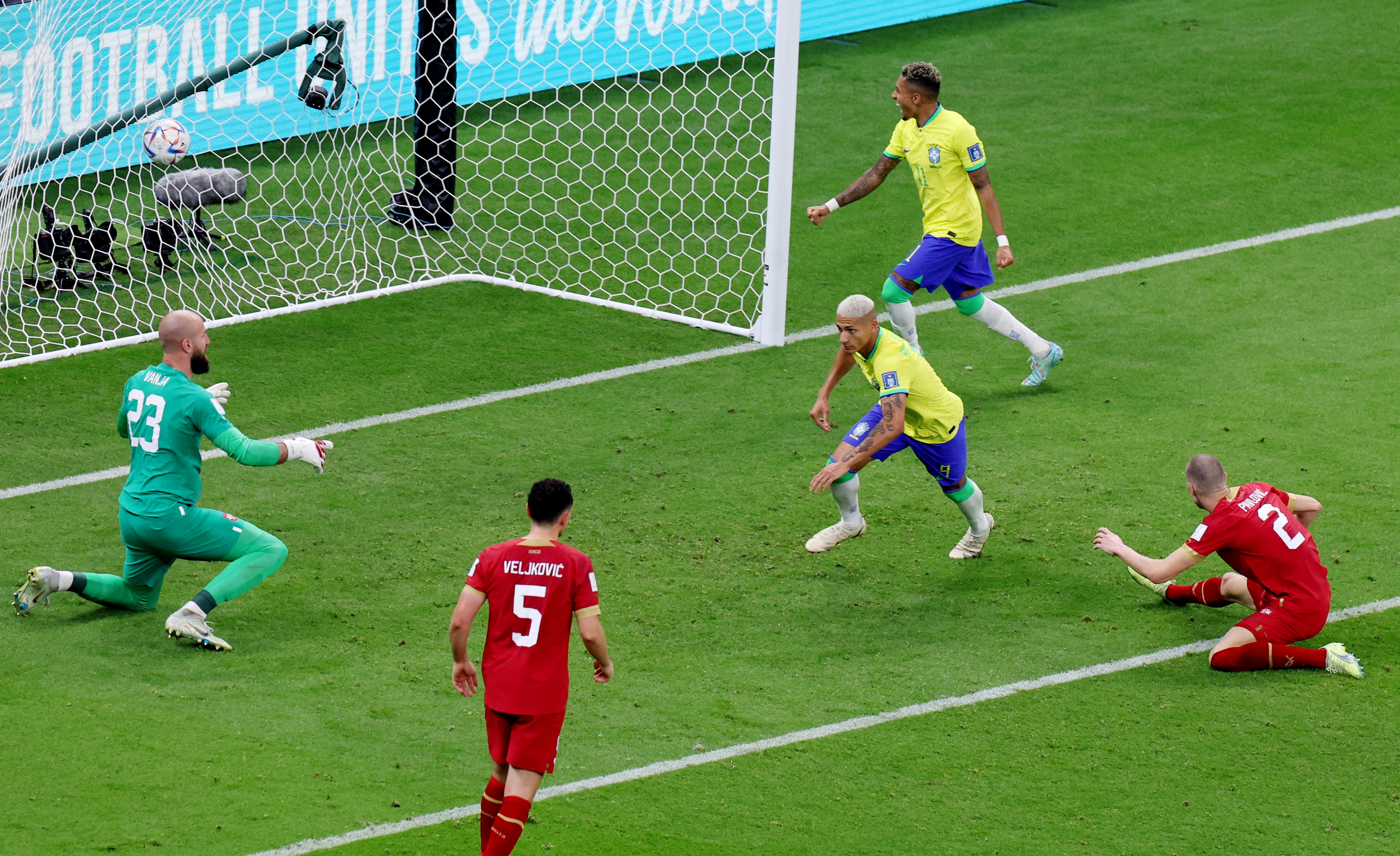 REUTERS/Molly Darlington