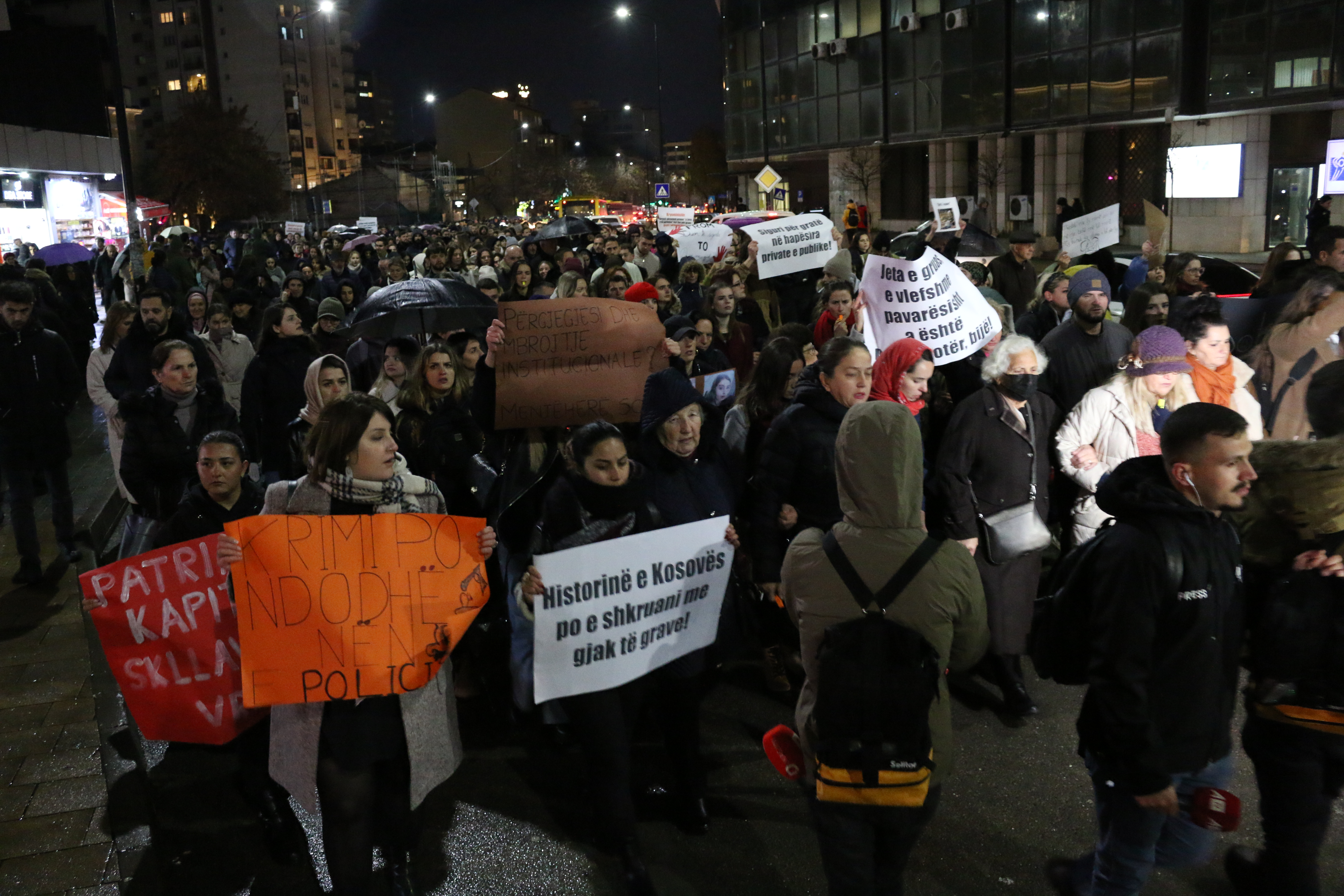 U Prištini održan protest zbog ubistva dve žene