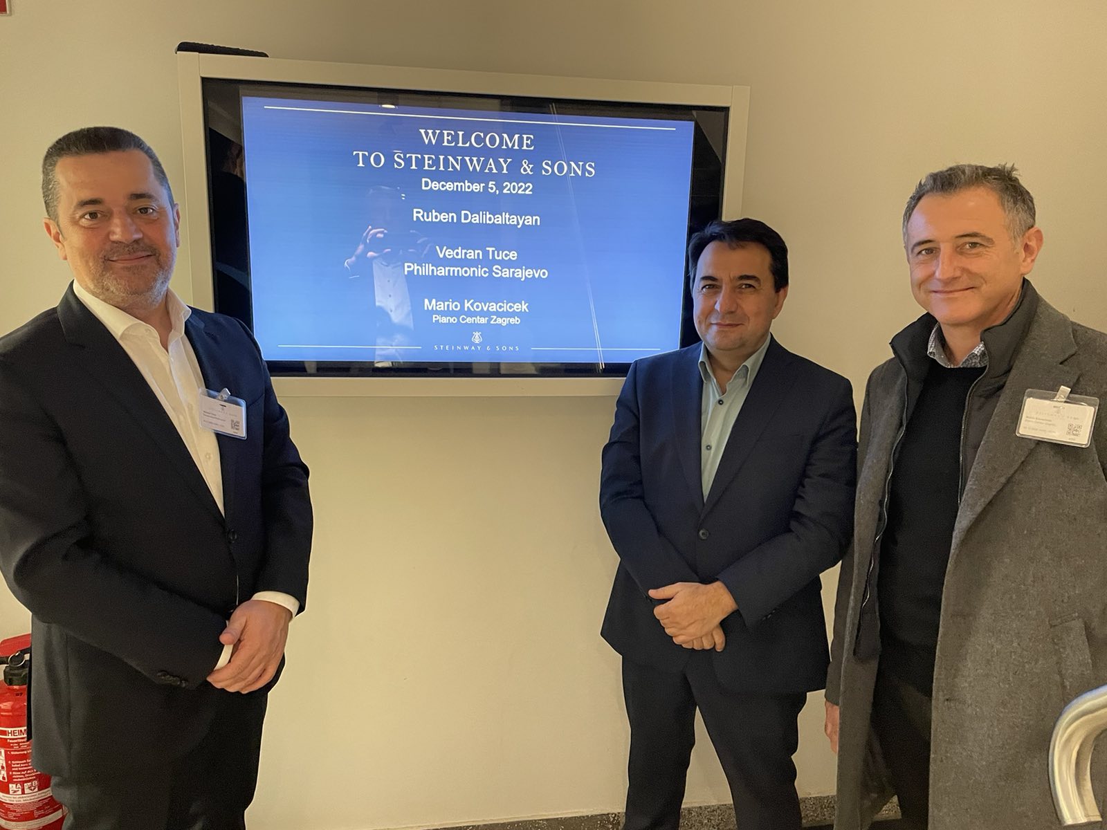 IMG-37b74b44f9cf669aba09c4cf09d3a8f4-V