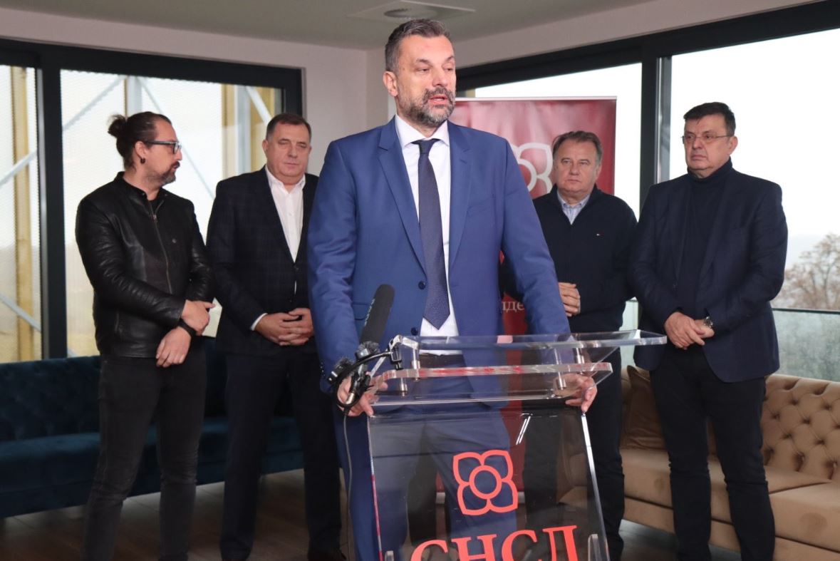 konaković i osmorka, dodik