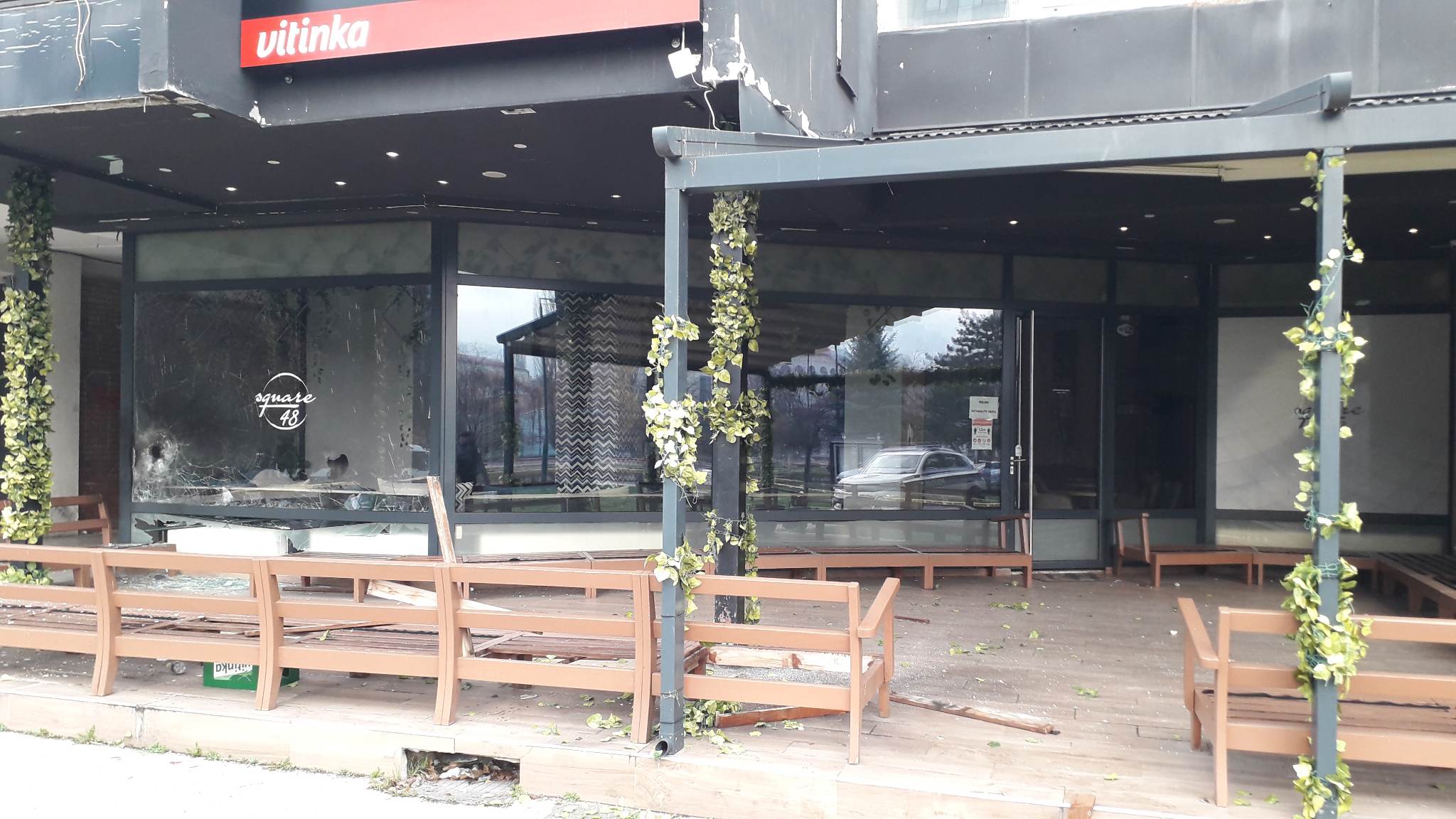 eksplozija kafić pofalići