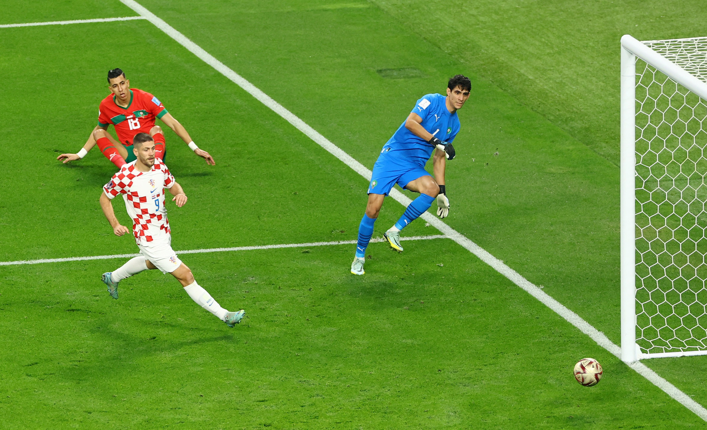 REUTERS/Bernadett Szabo