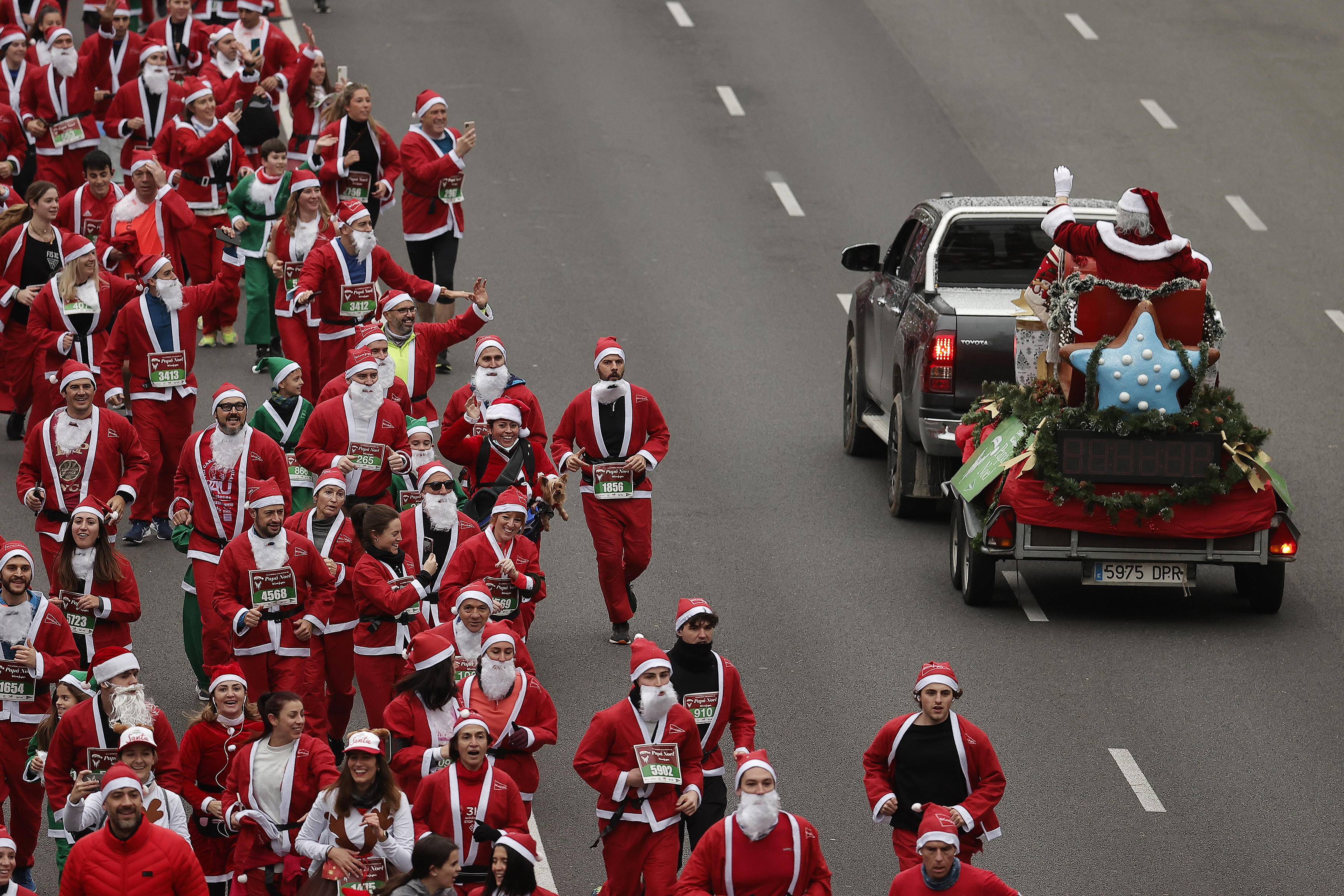 U Madridu održana trka Djeda Mrazova