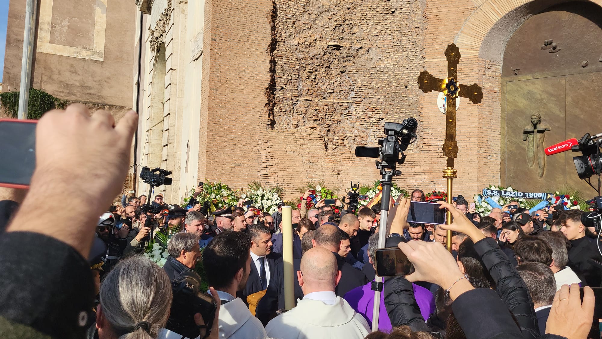 ispracaj sinisa mihajlovic