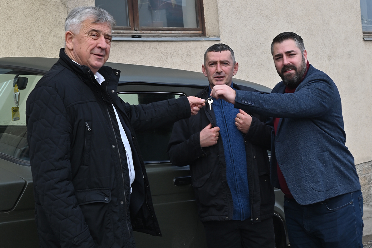 Lykos ustupanje vozila