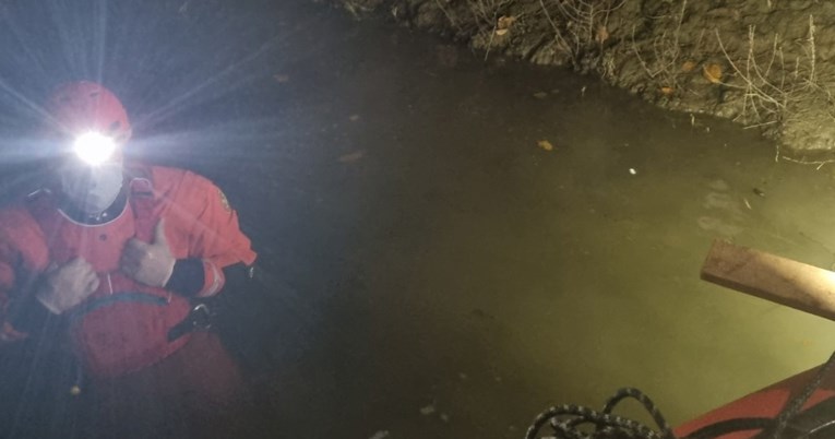 28219e1a-cc44-4615-bd83-c839333333e9